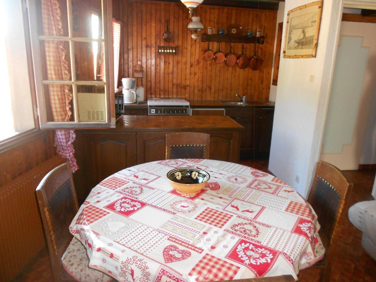 Ferienwohnung Les Vendangeurs Niedermorschwihr Exterior foto